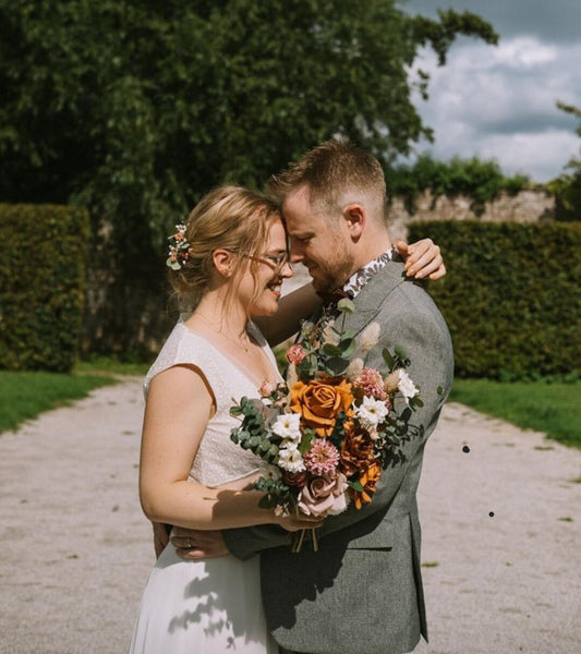 De liefde vieren in modern terracotta thema